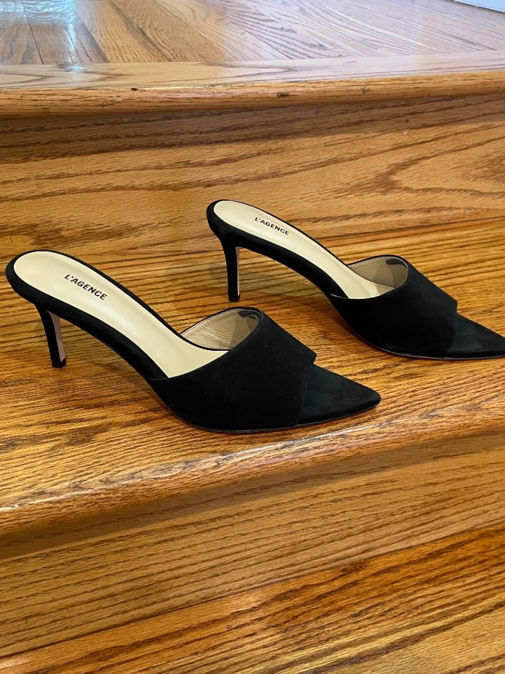 L'AGENCE Lolita V Pointed Toe Sandal Black Suede Mules - Size 8